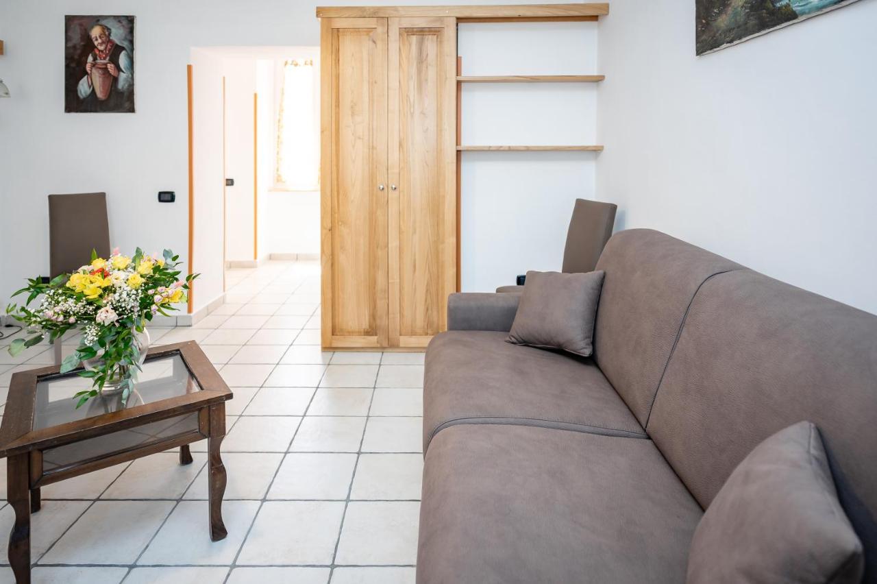 Casa Aniello Βίλα Caprioli Εξωτερικό φωτογραφία